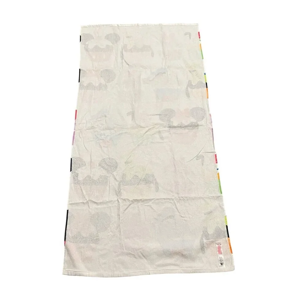 Disney Cupcake Beach Towel Bath Towel One Size 29x59 Mickey Minnie Daisy NWT